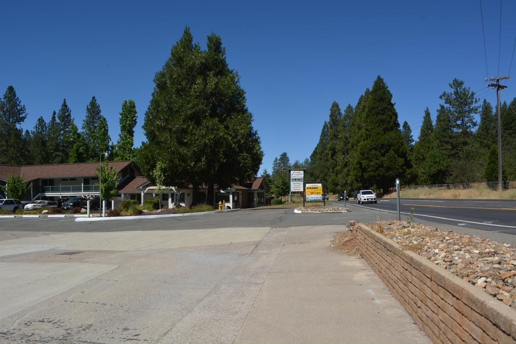 Pioneer Inn & Suites Volcano Buitenkant foto