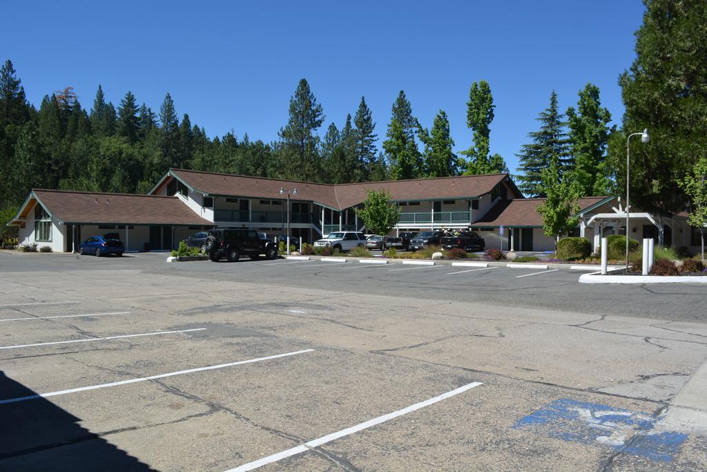 Pioneer Inn & Suites Volcano Buitenkant foto