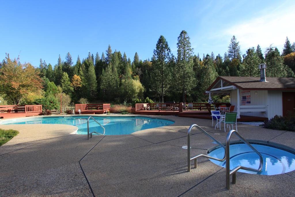 Pioneer Inn & Suites Volcano Buitenkant foto