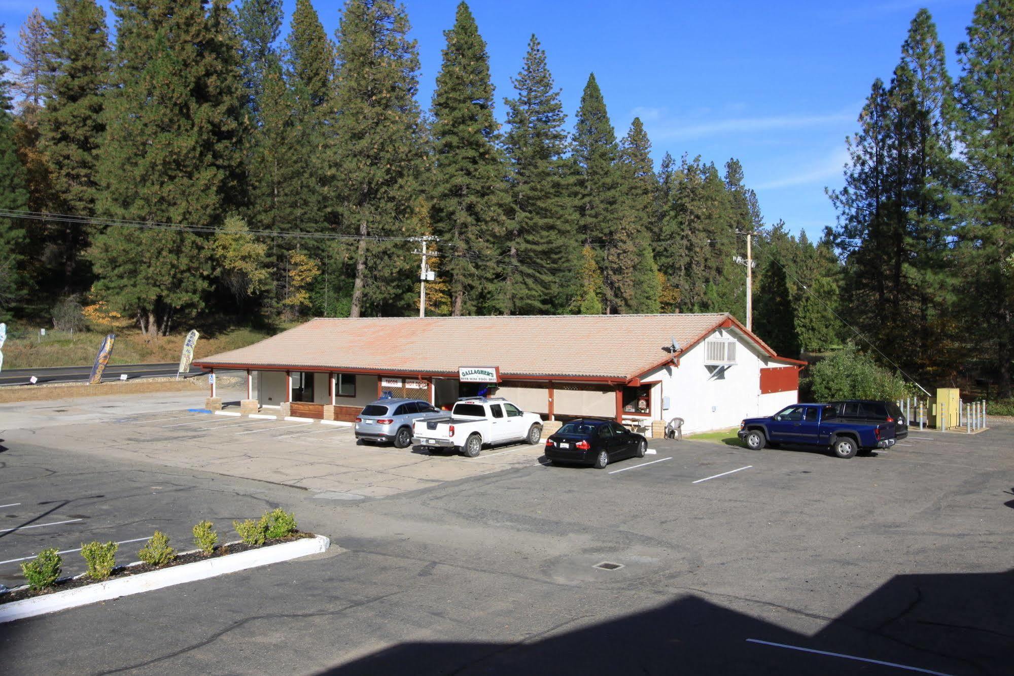 Pioneer Inn & Suites Volcano Buitenkant foto