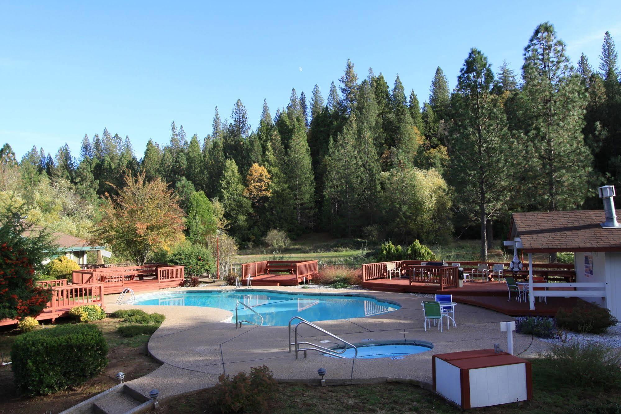 Pioneer Inn & Suites Volcano Buitenkant foto