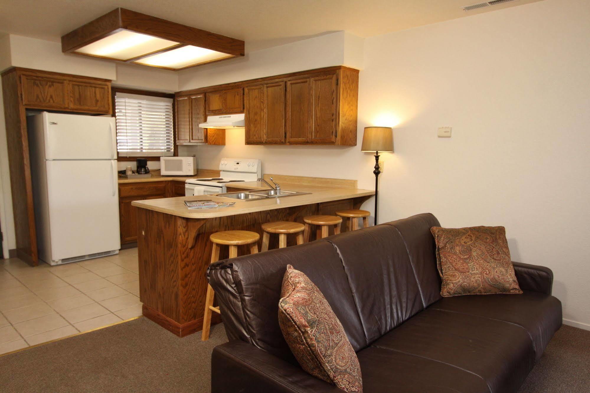 Pioneer Inn & Suites Volcano Buitenkant foto