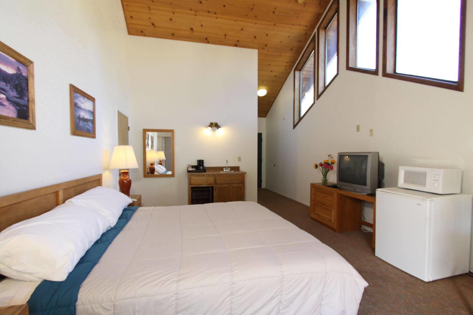 Pioneer Inn & Suites Volcano Buitenkant foto